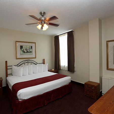 Arrow Hotel Broken Bow エクステリア 写真